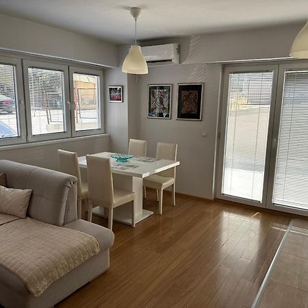 New Cozy Apartment Скопье Экстерьер фото